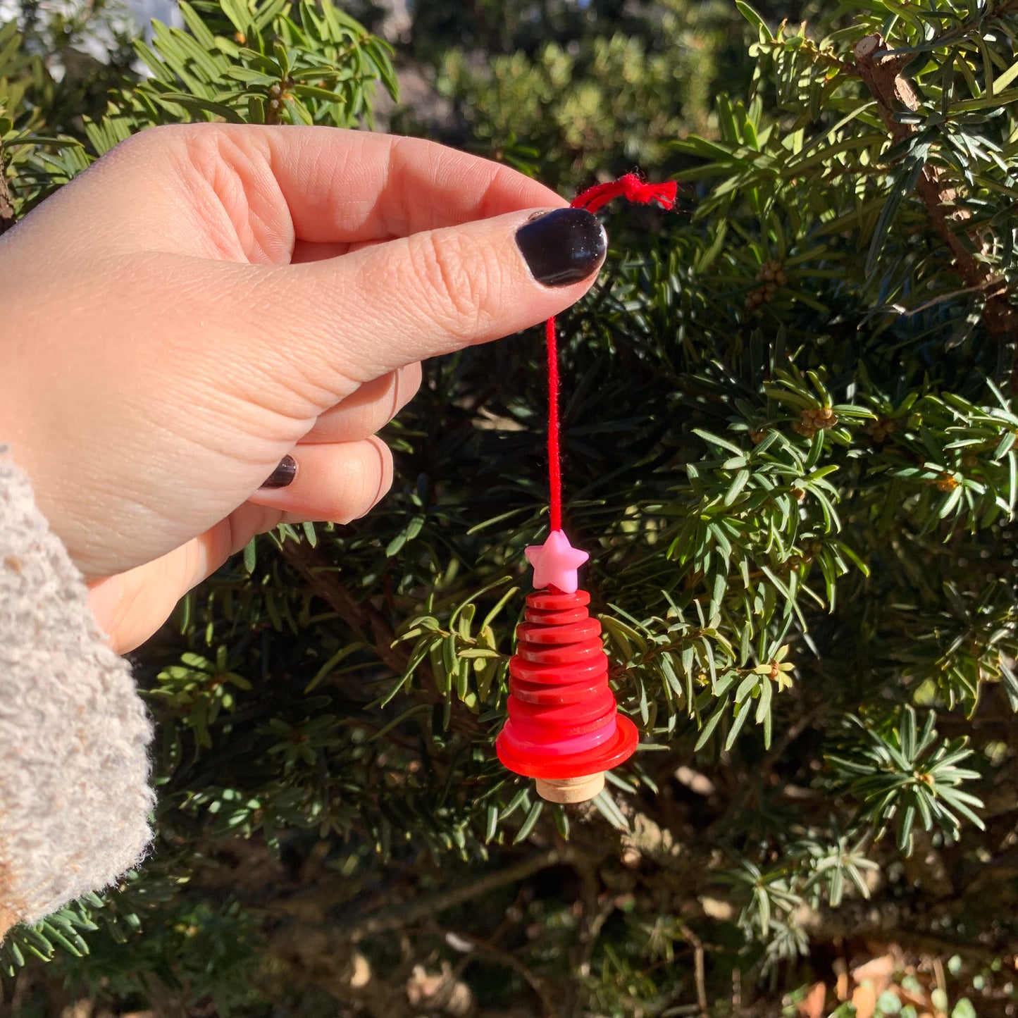 Button Tree Ornament, Red
